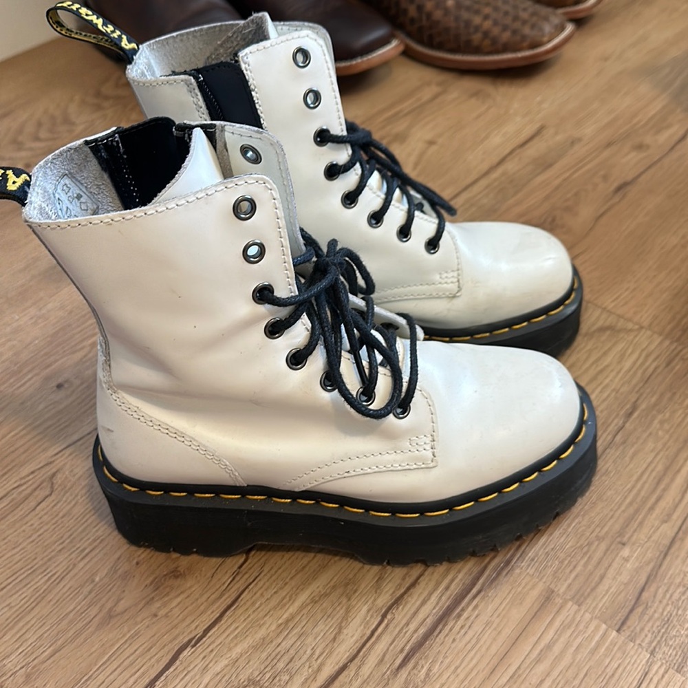 Platform Doc Martens
